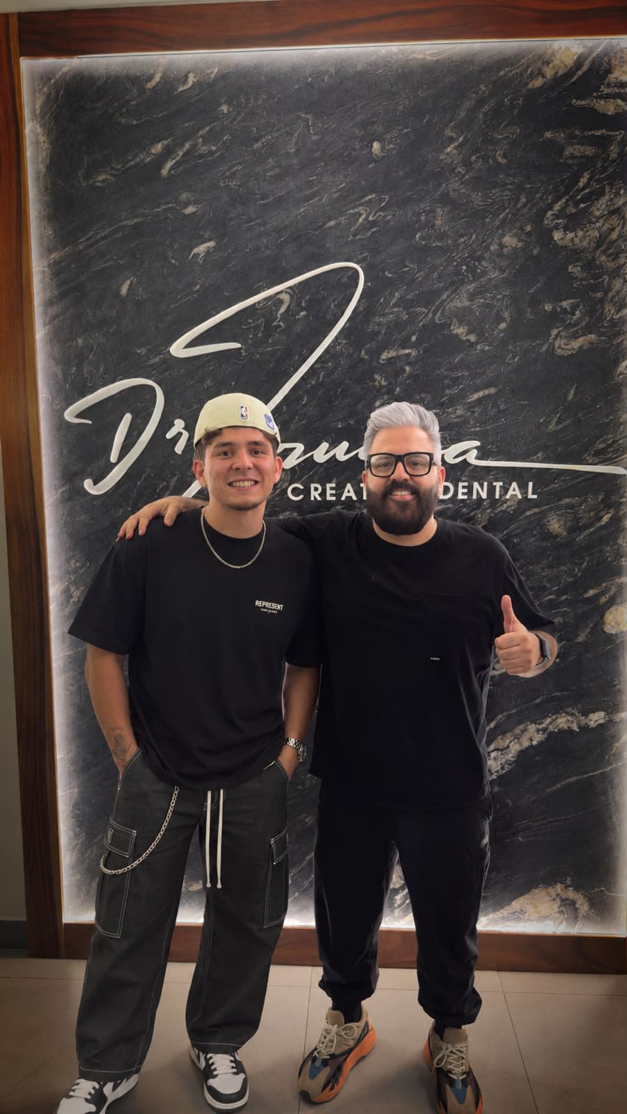 Espacio de Creativo Dental con el Dr. Carlos Inzunza